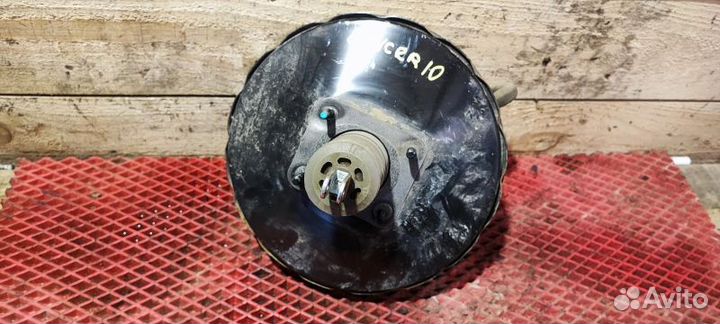 Вакуумник тормозной Mitsubishi Lancer