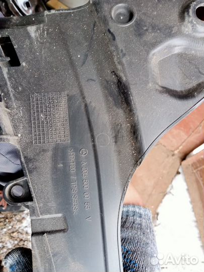 Диффузор воздухозаборник Мерседес W205 A2055000055