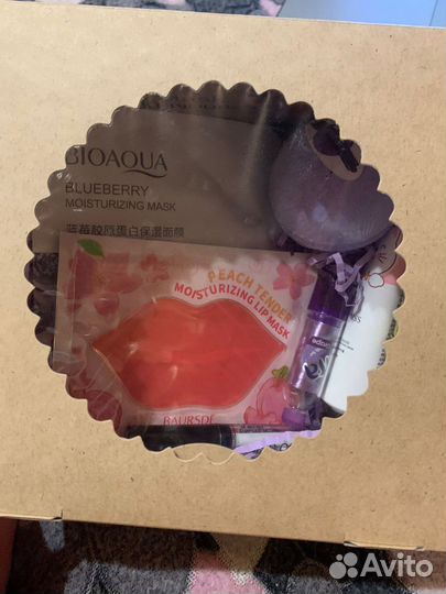 Подарочный косметический бокс новый