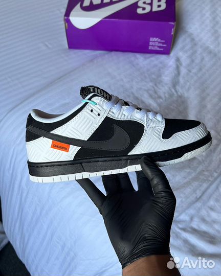 Tightbooth X Dunk Low SB