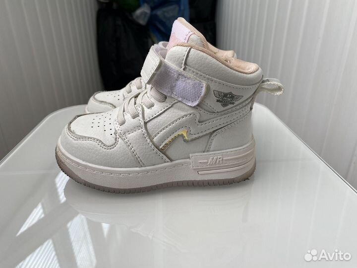 Ботинки для девочки