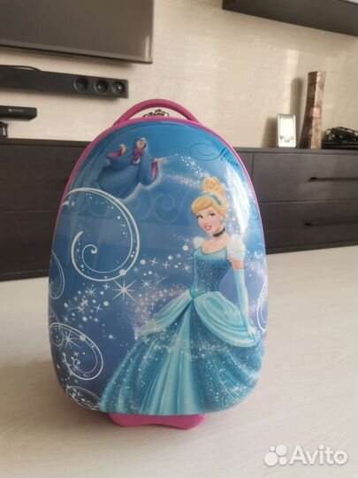 Чемодан на колесах детский disney