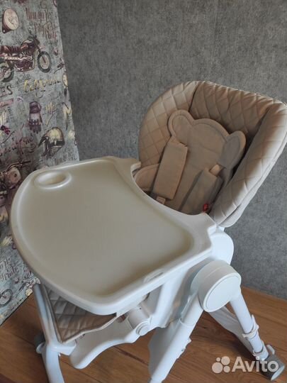 Продам стульчик для кормления Happy baby