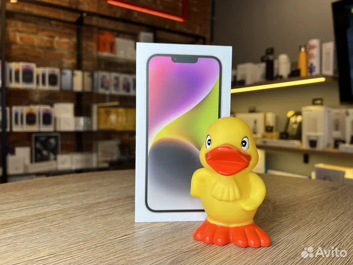 Смартфон Apple iPhone 14 256 Гб