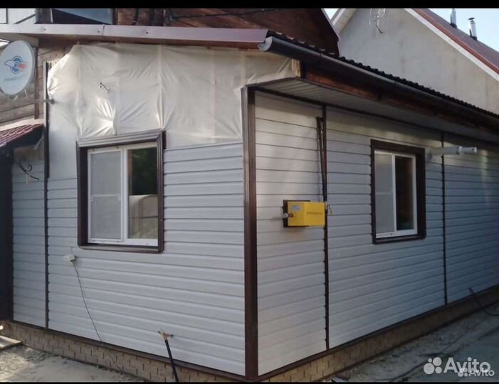 Бригада строителей