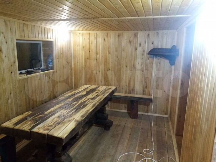 Коттедж 208 м² на участке 5 га