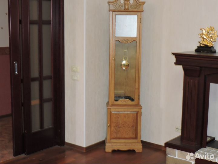 Напольные часы с боем