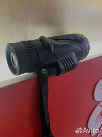 Оптический монокуляр Следопыт 10х40 с чехлом