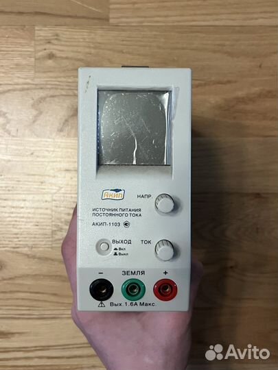 Источник питания акип-1103