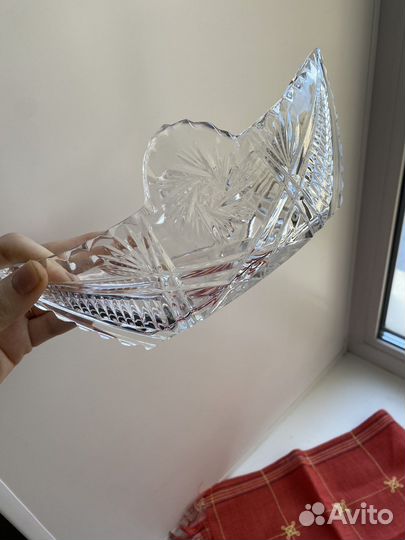 Хрустальная конфетница