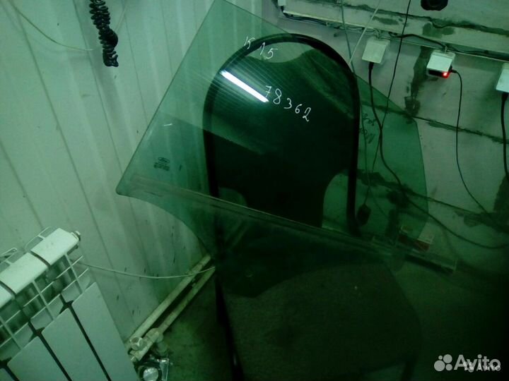 Стекло заднее левое Мондео 4