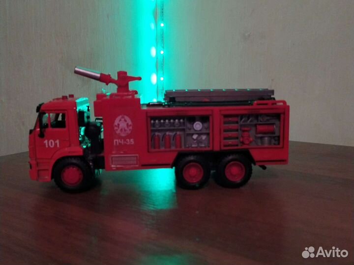 Пожарная машинка