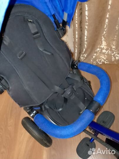 Трехколесный велосипед с родительской ручкой