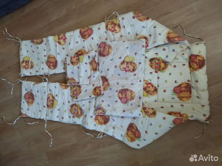 Бортики в кроватку