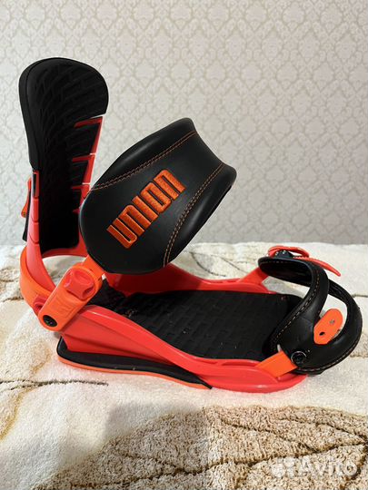 Крепления для сноуборда Union Contact L/XL