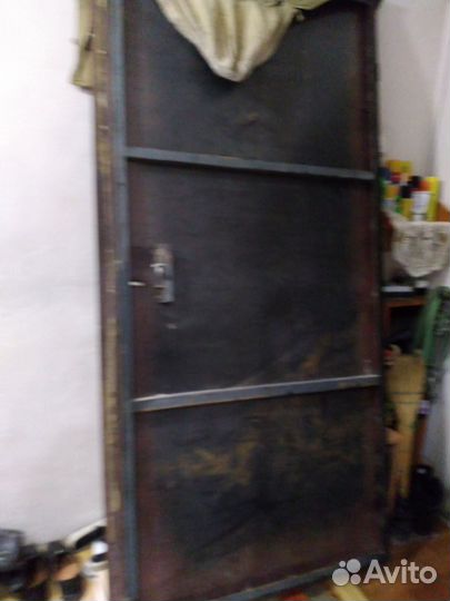 Металлическая дверь бу