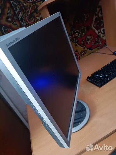 Монитор Samsung