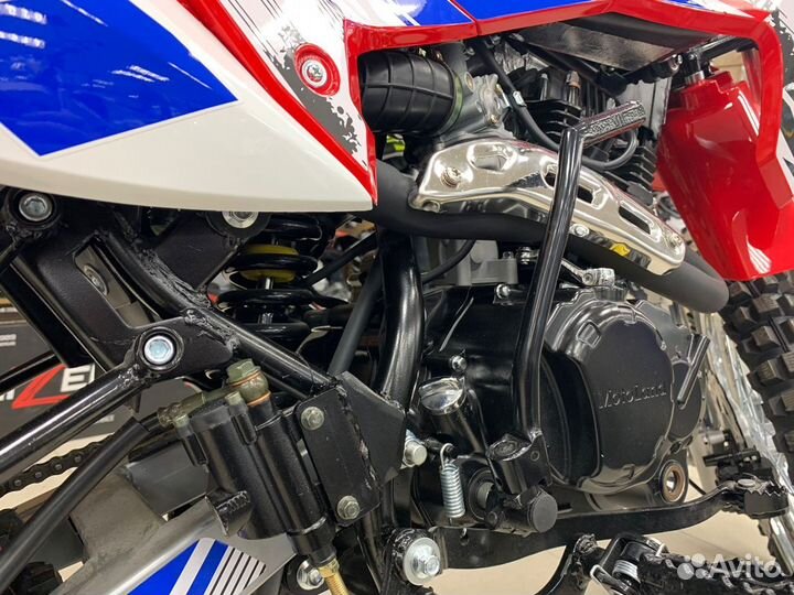 Мотоцикл Motoland RZ200