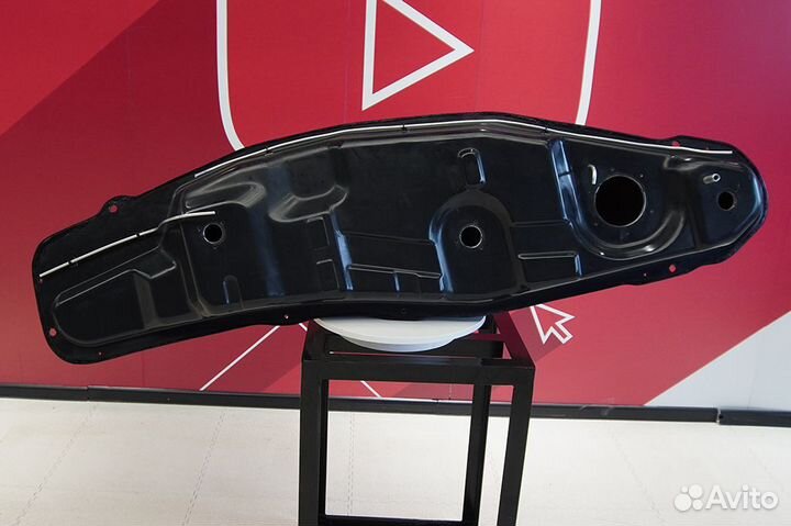 Бак Mitsubishi Pajero 3 из композита с трубками