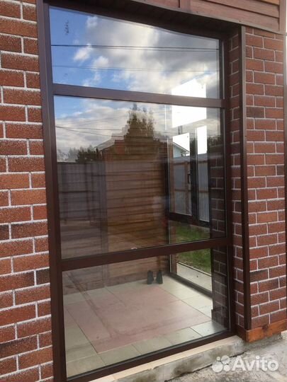 Алюминиевый тамбур для частного дома