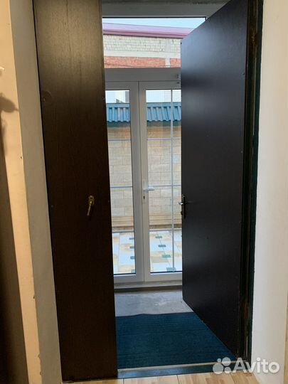 Дверь входная двухстворчатая бу