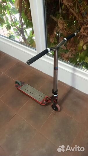 Трюковой самокат кастом парк