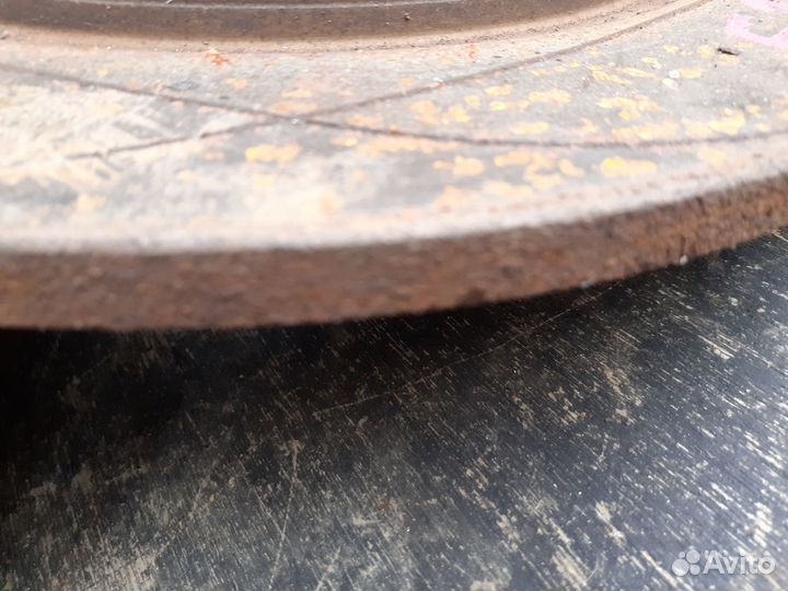 Бмв е39 тормозной диск задний перфорированый