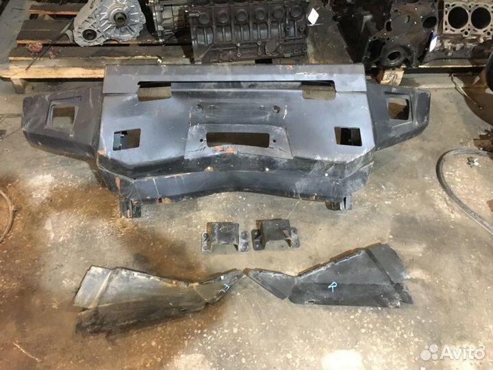 Бампер передний Mitsubishi Pajero Sport KH4W 4D56