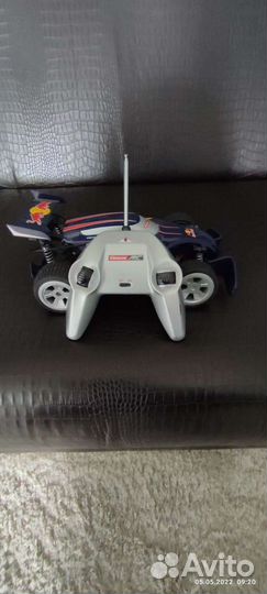 Машина на радиоуправлении гоночная