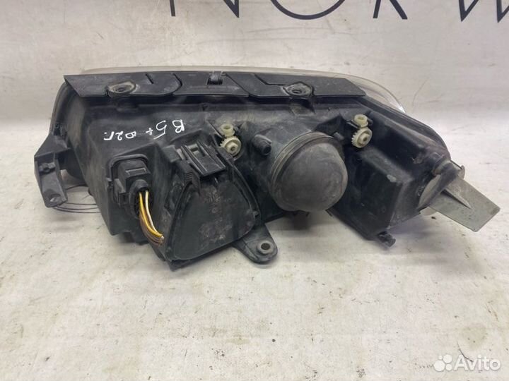 Фара правая Volkswagen Passat B5+ 2002