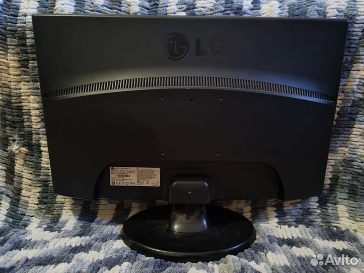 Монитор LG