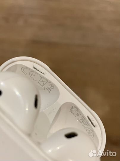 Наушники AirPods 1