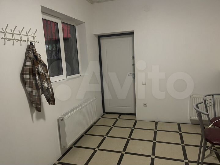 1-к. квартира, 55 м², 1/2 эт.