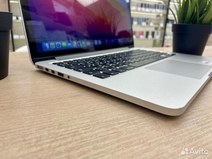 Apple MacBook Pro 13 2015 i7/ 16Gb/ 1000Gb