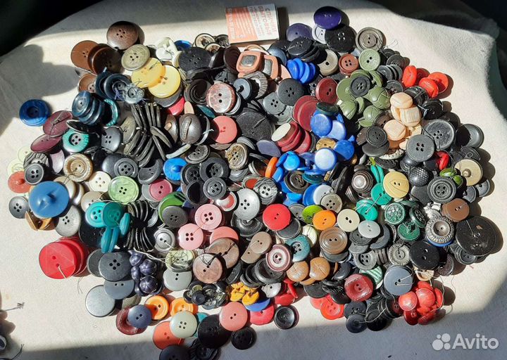 Пуговицы СССР много