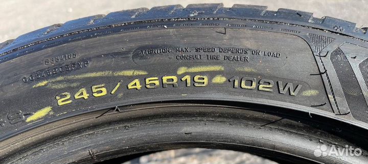 Goodyear Vector 4Seasons Gen-3 SUV 245/45 R19