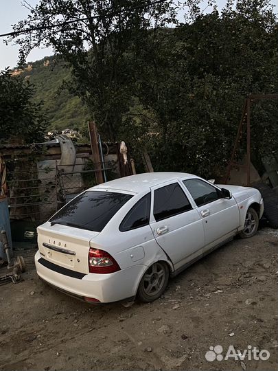 Запчасти на priora 1