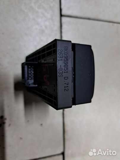 Блок кнопок стеклоподъёмников audi a5 8t