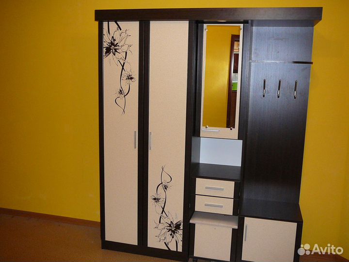 Мебель в прихожую