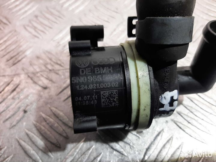 Насос водяной электрический BMW X3 F25 5N0965561A