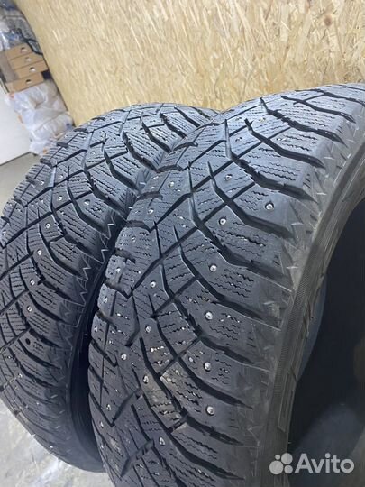 Nitto Therma Spike 205/60 R16