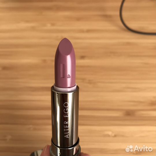 Помада Lorac новая