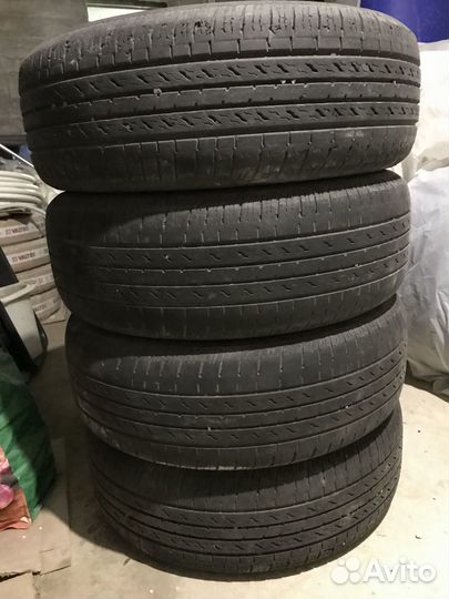 Nexen Roadian 571 235/65 R17 T