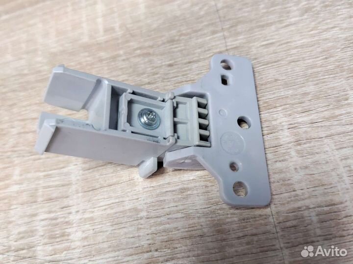 Шарнир правый LX5182003 brother dcp-7057