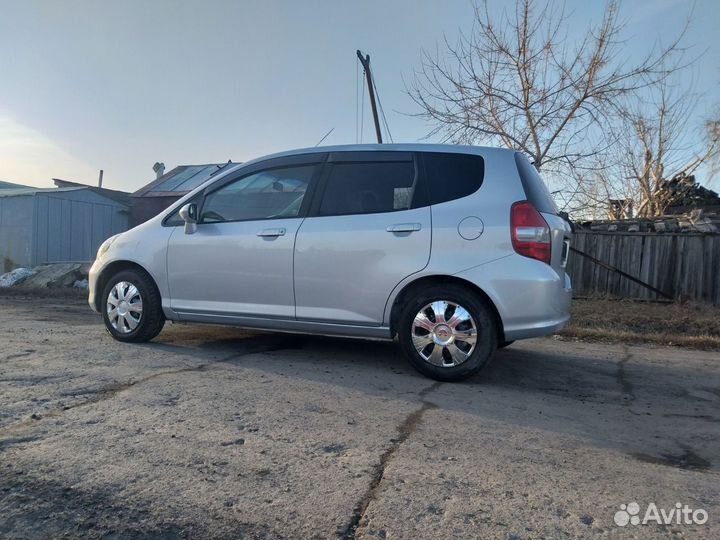 Honda Fit 1.3 CVT, 2003, 111 111 км