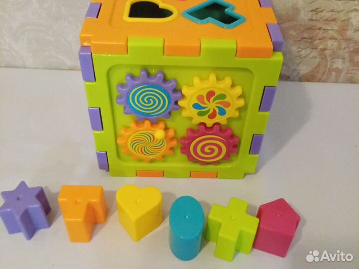 Развивающая игрушка, бизиборд, сортер