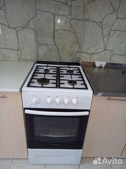 Газовая плита 4 конфорки с вытяжкой