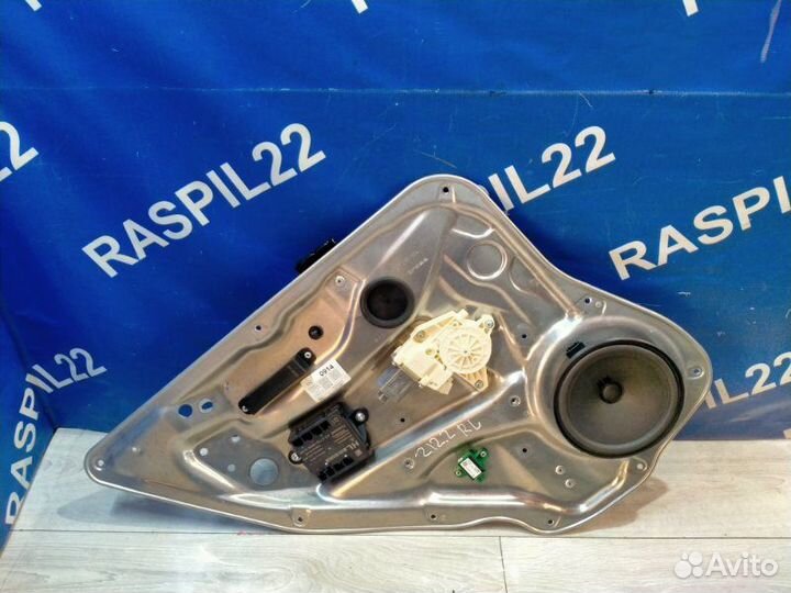 Стеклоподъемник задний левый Mercedes-Benz 212.036