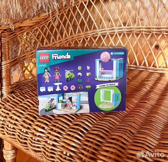 Конструктор lego Friends Магазин пончиков