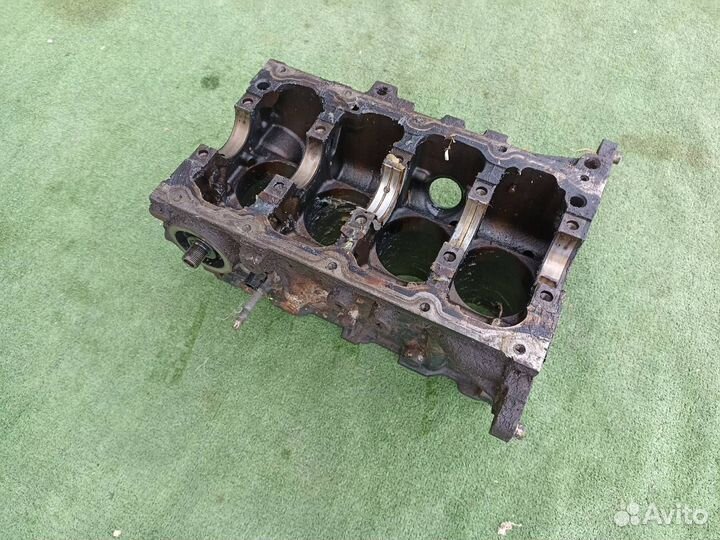 Блок цилиндров Ford Focus 1 универсал 2.0 2002
